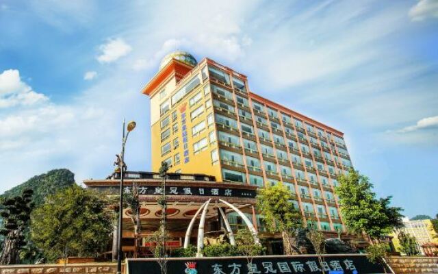 Oriental Crown Holiday Hotel