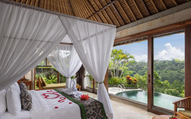 Отель Royal Pita Maha