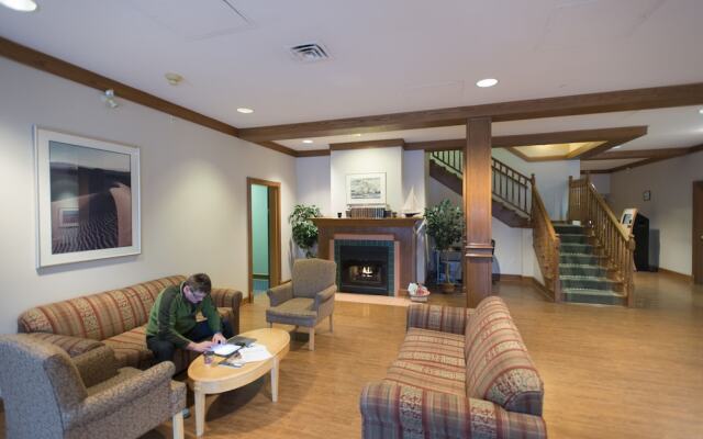 Lakeview Gimli Resort & Conference