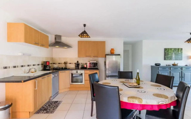 Gîte Pont-Saint-Martin, 4 pièces, 6 personnes - FR-1-306-986