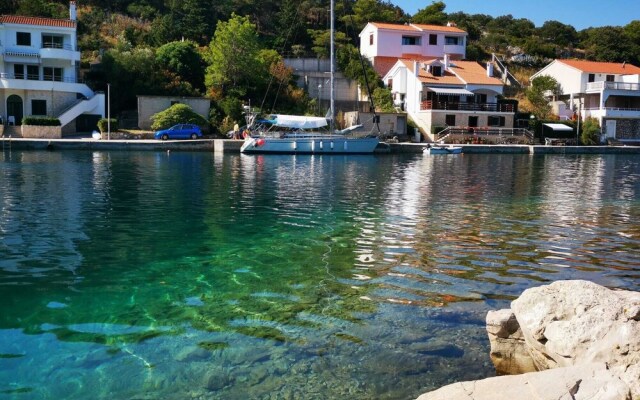Cosy Apartment, sea View, Long Island, Croatia