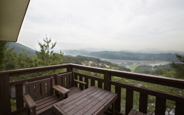 Club ES Jecheon Resort