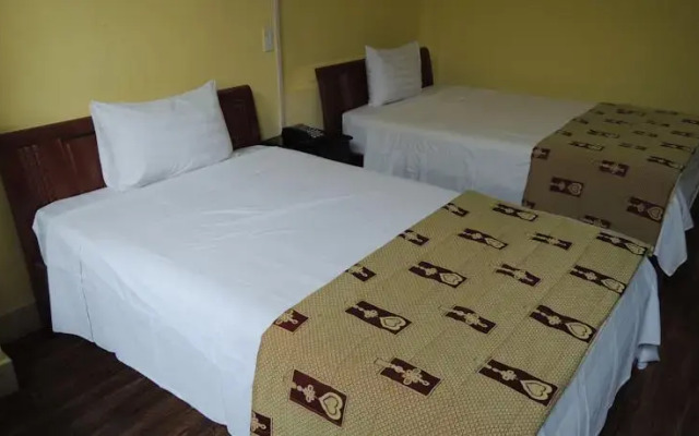 Lemon Hotel