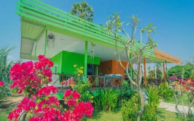 OYO 527 Tanfa Resort