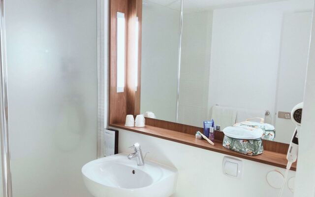 Greet Hotel Angouleme