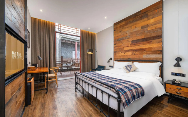 Vanfeel Hotel(Dongguan Machong Huayang Lake Branch)