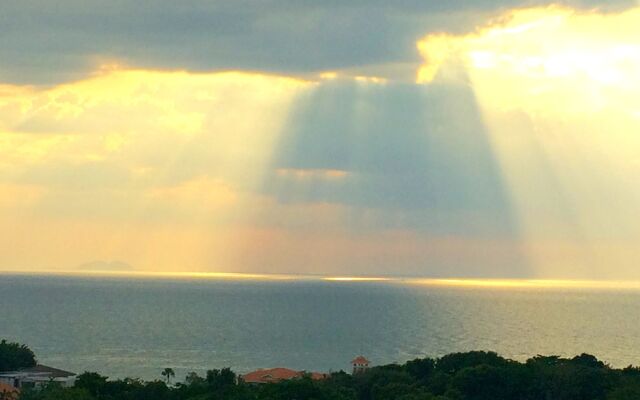 Cosy Beach View Condominium