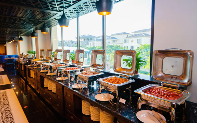 D'Lioro Hotel & Resort