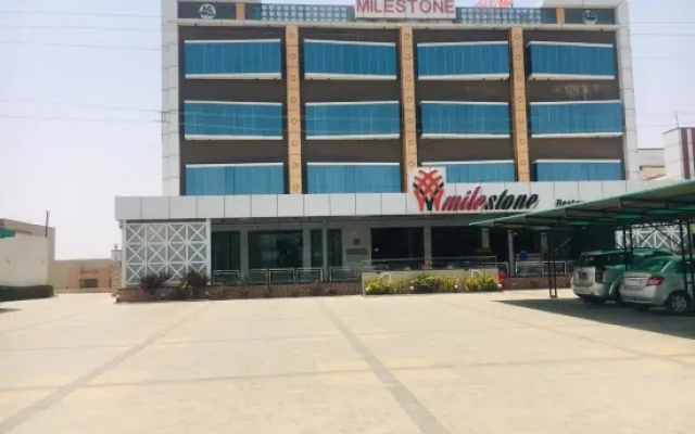 Hotel Milestone