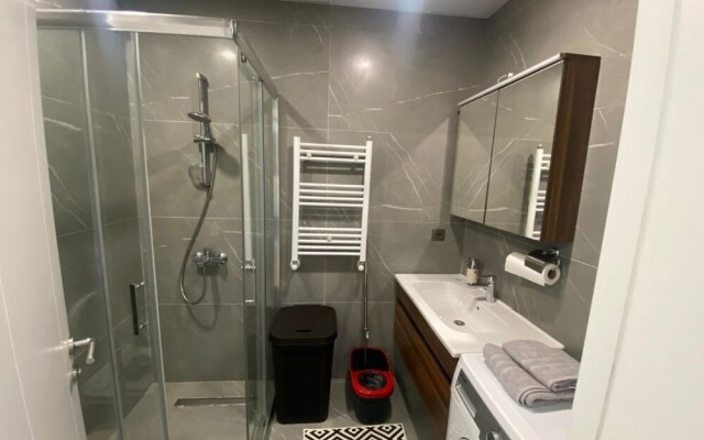 Business-friendly Residence Flat in Fikirtepe