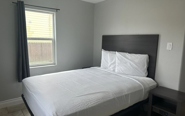 Village Inn Motel