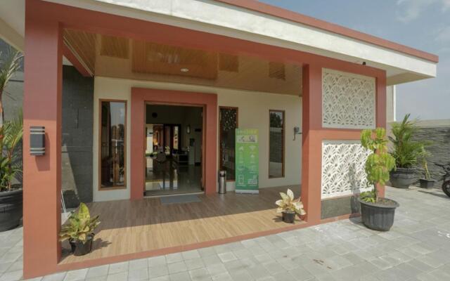 IDR Green Guest House Syariah by Reddoorz