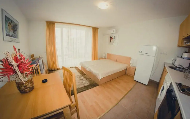 GT Riviera Fort Beach Apartments