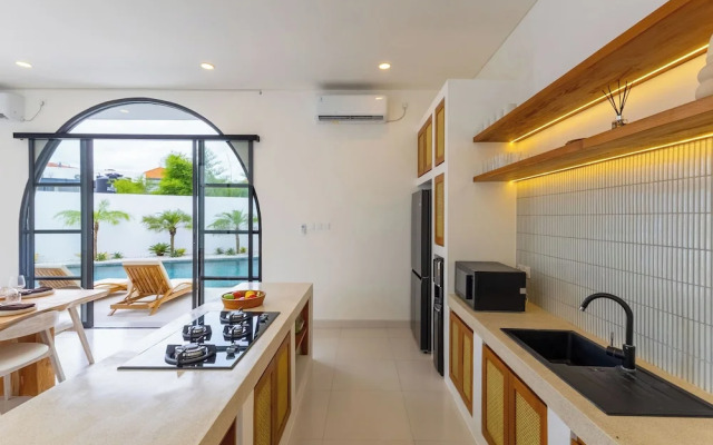 Villa Kalia 4BR Private Villa in Berawa