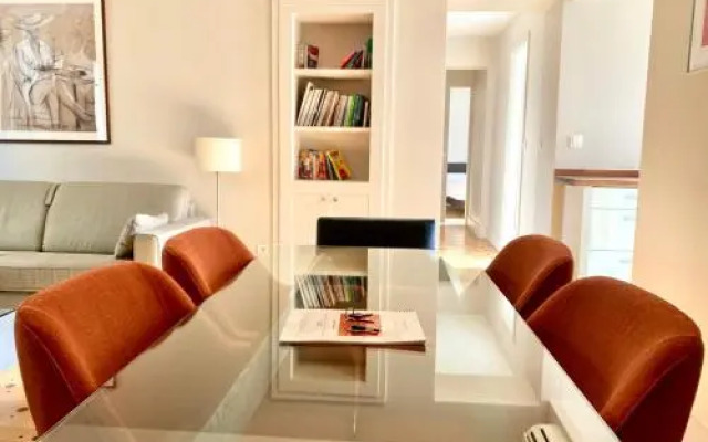 Marais Musée Picasso Luxury 3 Bedroom Apartment