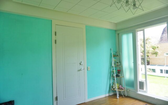 Tiara Guesthouse - Hostel