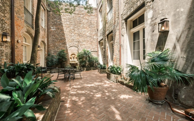 French Market Inn