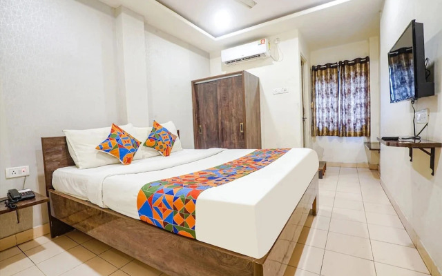 Cafe 8 by OYO Rooms