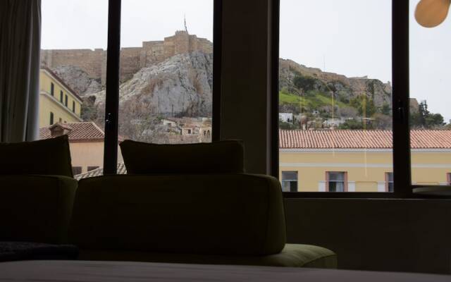99 Adrianou Luxury Urban Stay