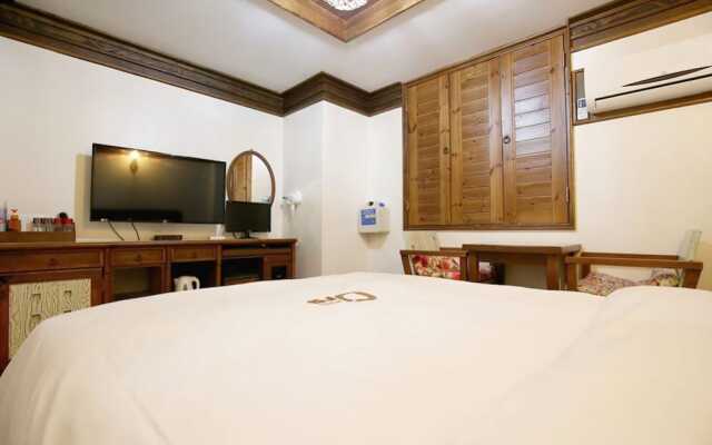 Ora Motel Chungju