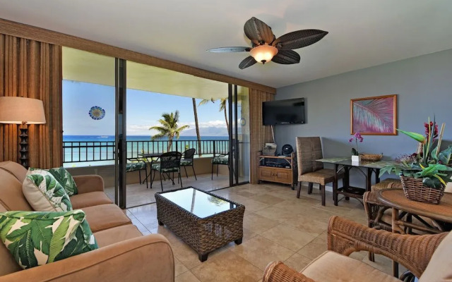 Paki Maui 207 by RedAwning