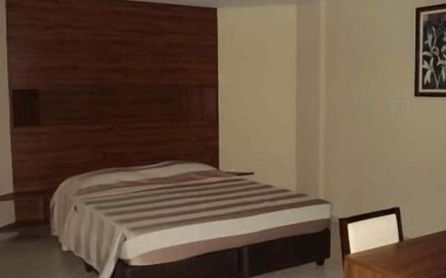 Flamboyant Suite Hotel