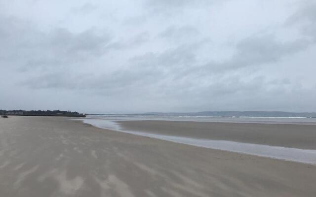 The Duplex Nairn- Spacious 3 Bedroom with sunny balcony