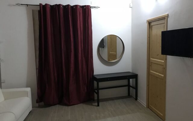 Decadracma rooms