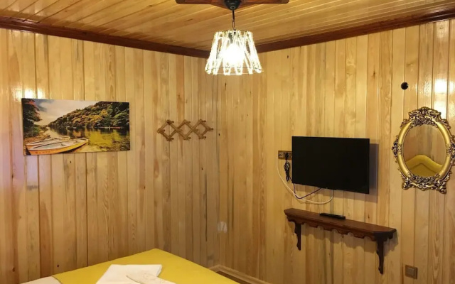 Abant Dort Mevsim Konagi