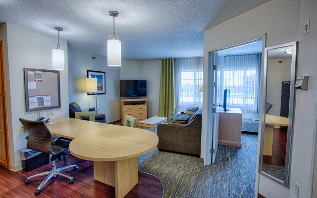 Candlewood Suites Fargo-N. Dakota State University by IHG