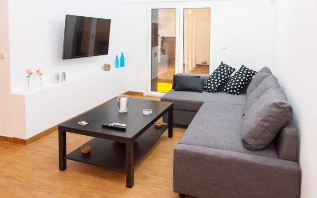 Glyfada Square Modern And Cozy Apartment