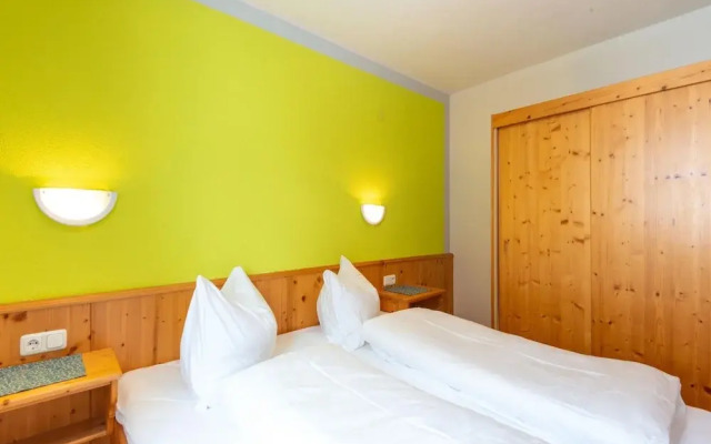 Large Apartment With a Large Balcony in Kappl