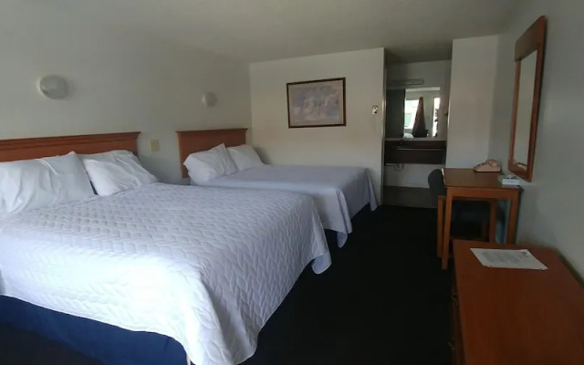 Thunderbird Motel