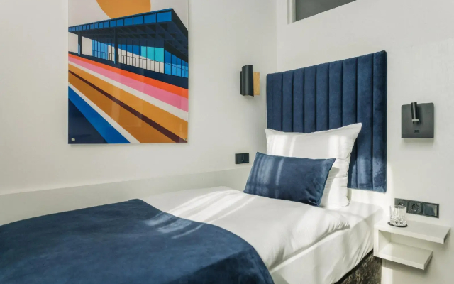 East Side Hotel