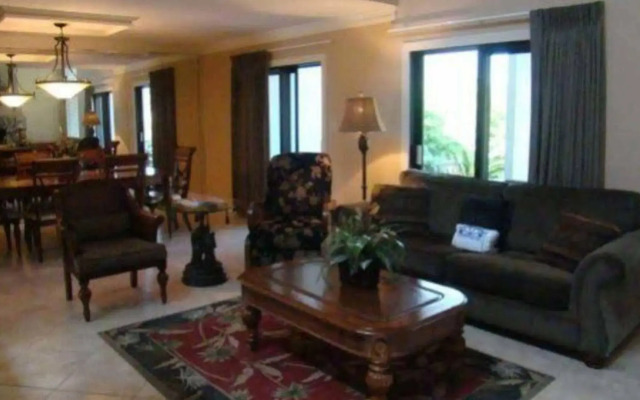 Shoreline Townhome by Holiday Isle