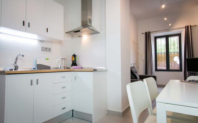 Holidays2Malaga Terrace Center Apartments