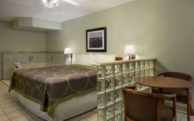 Super 8 by Wyndham South Padre Island