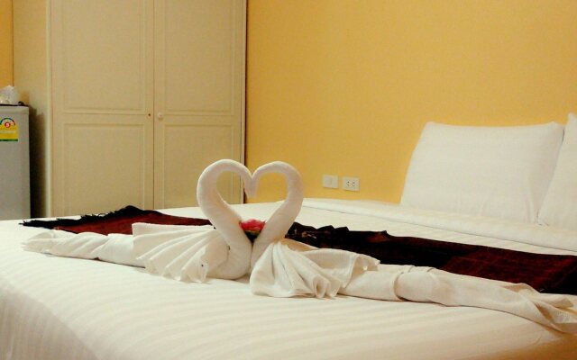 Ploy Puu Residence