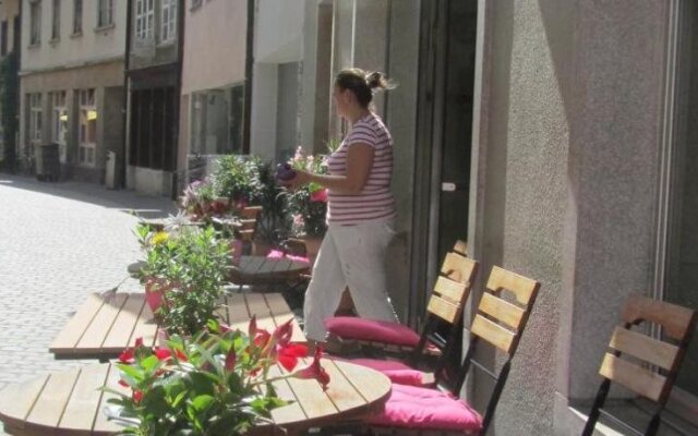 Hotel & Backpackers ZAK