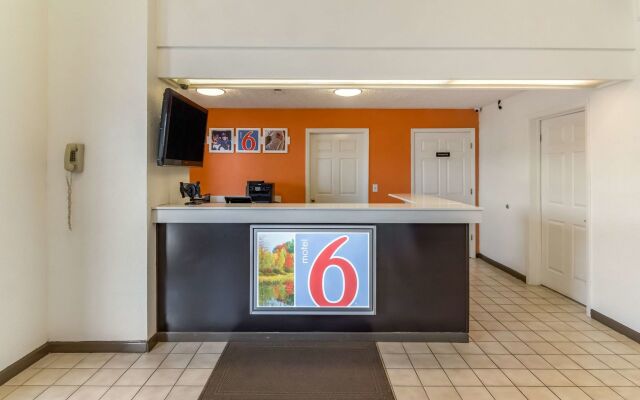 Motel 6 Durham