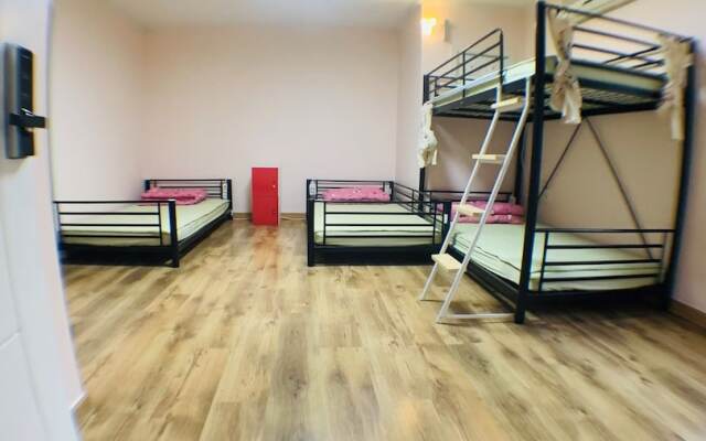 Gangneung Wow Guesthouse - Hostel