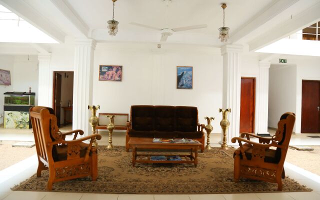 Paradise Inn