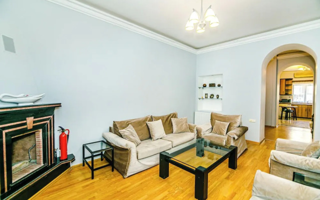 Azneft Garden Apartment