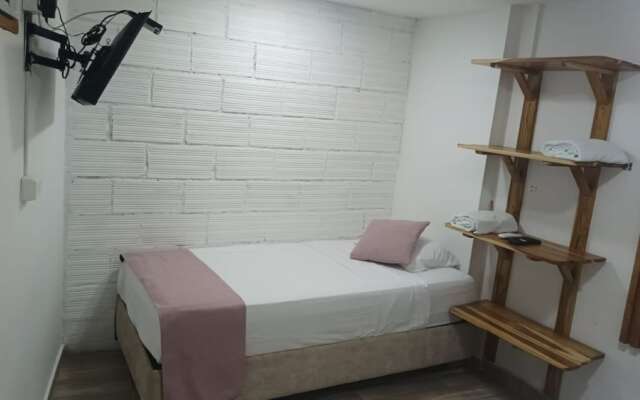 Hostal Catalleya