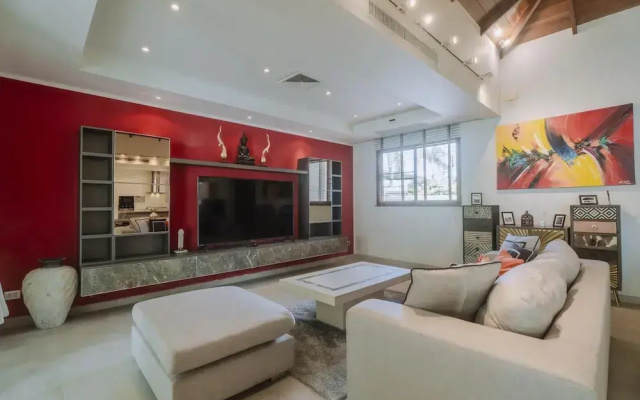 Luxury 3BR Villa 5 Private Pool, Gym & Jacuzzi