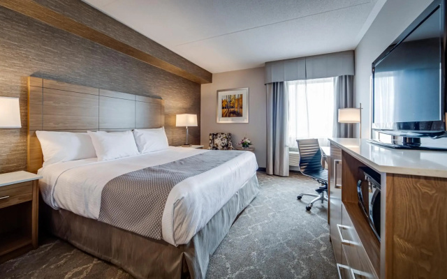 Monte Carlo Inn Vaughan Suites