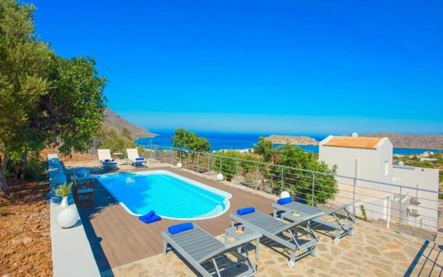 Pool Villa Venus Crete 500 mt From sea