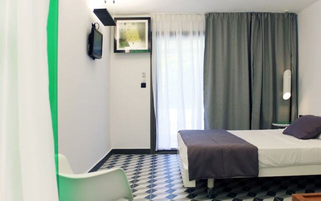 Despotiko Apartment Hotel & Suites