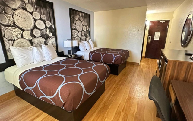 Super 8 by Wyndham Farmville