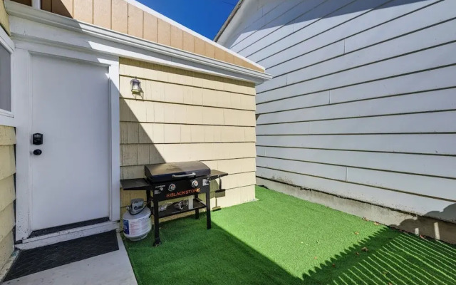 Mountain-view Anaconda Home w/ Gas Grill!